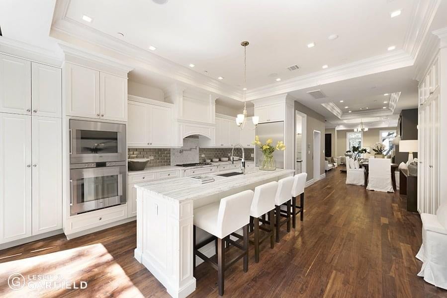 244 East 48th Street