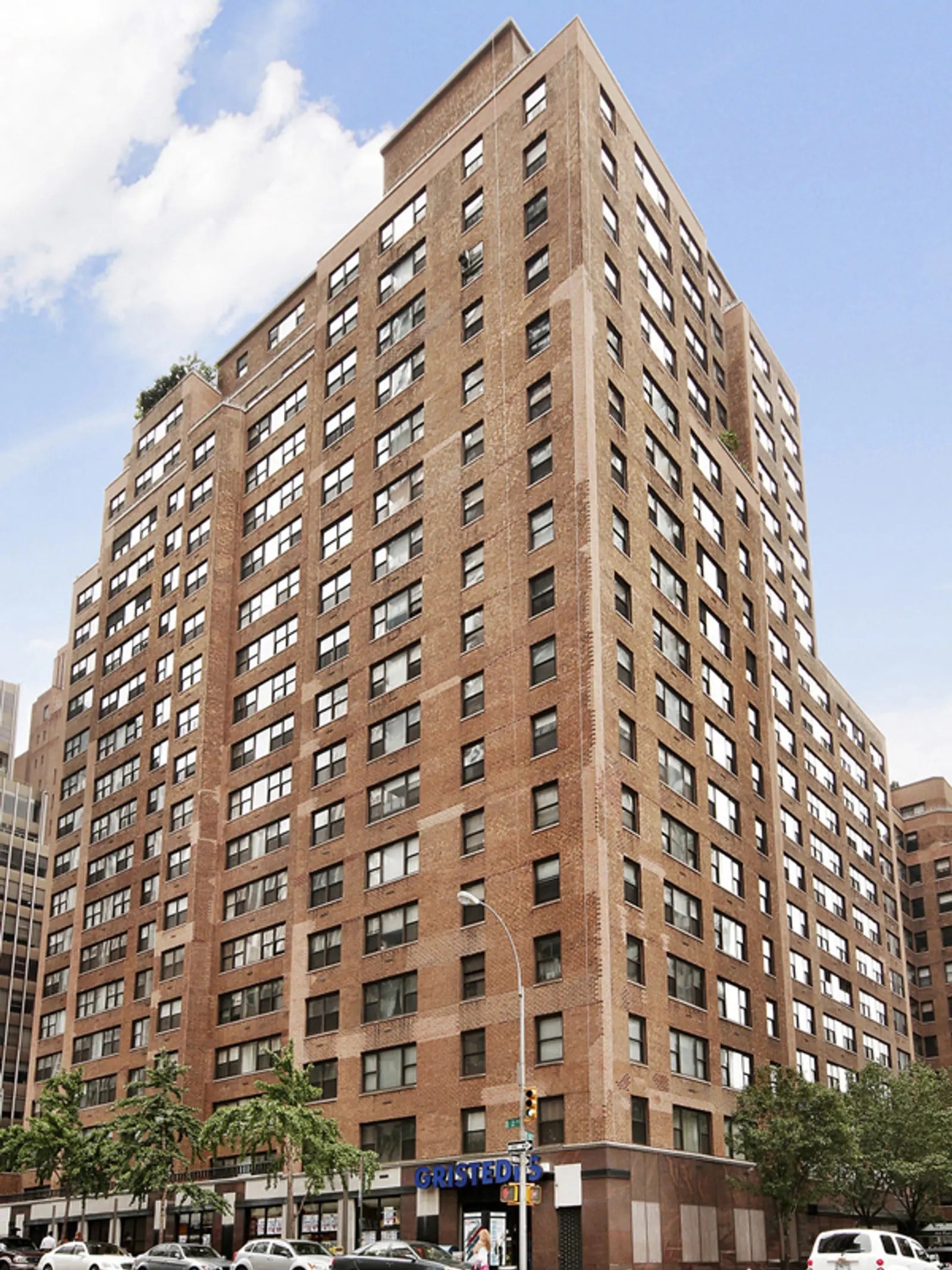 305 East 40th Street, Unit 2U