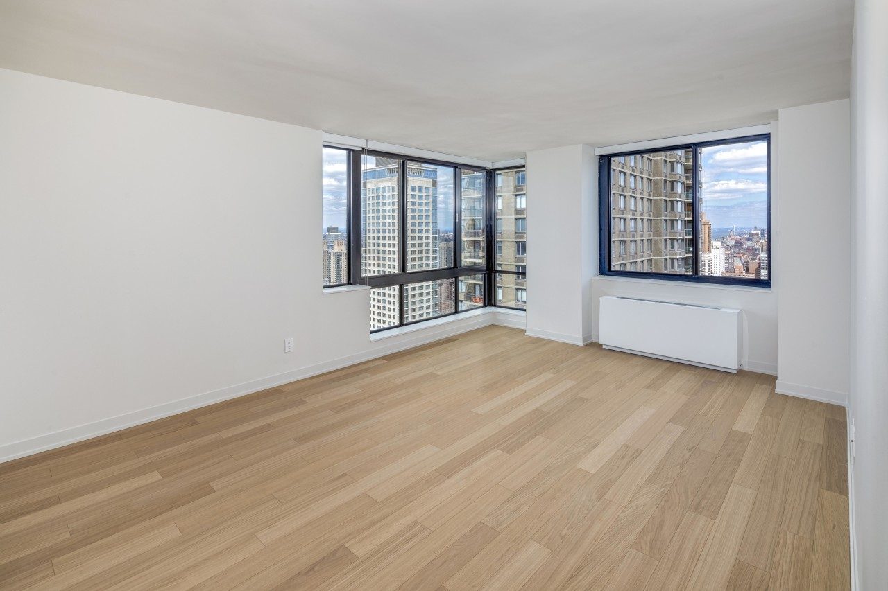 1 Columbus Place, Unit N23G — photo 2