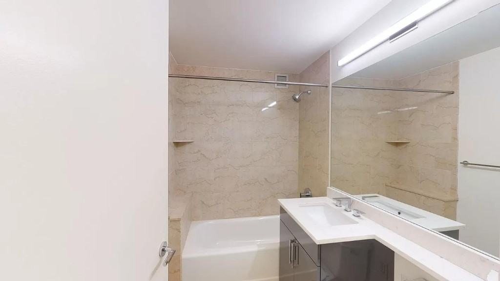 10 Hanover Square, Unit 2A — photo 3