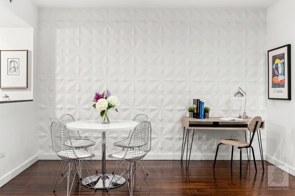 100 West 58th Street, Unit 3G — photo 5