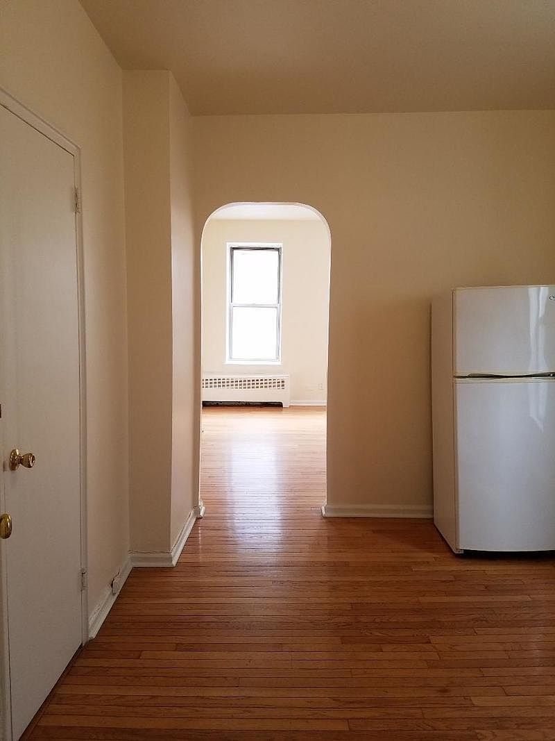 1409 York Avenue, Unit 3B — photo 4