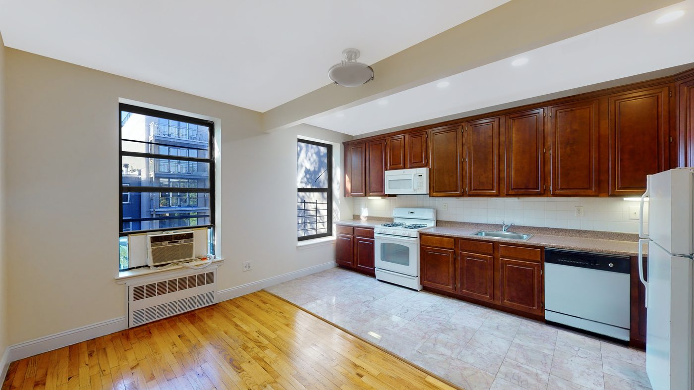 144 West 130th Street, Unit 3 — photo 1