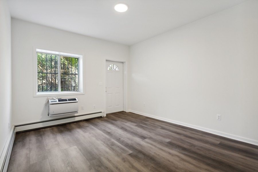 2015 Arthur Avenue, Unit 1 — photo 4