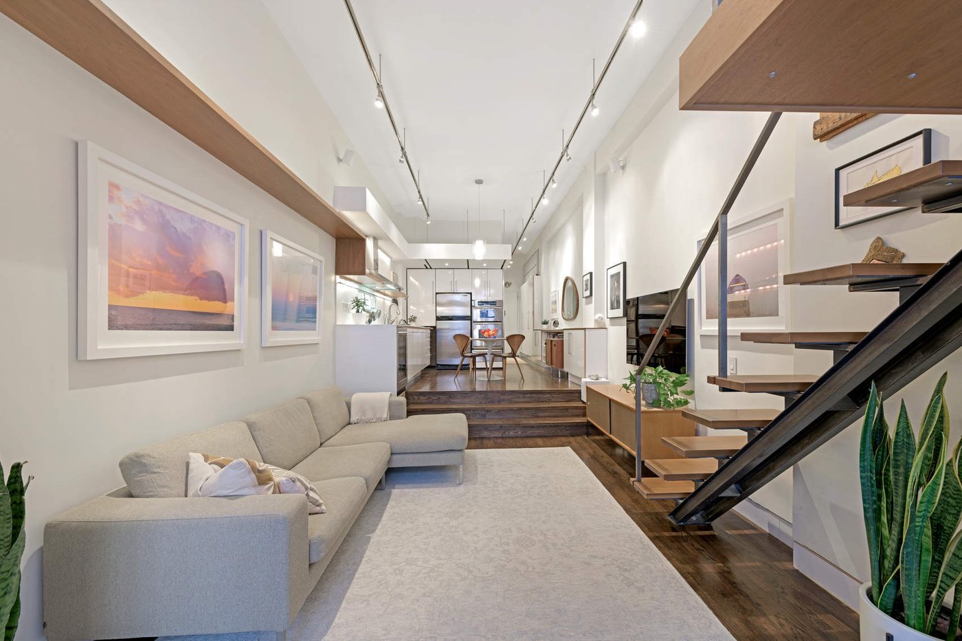 23 Waverly Place, Unit 2I — photo 2
