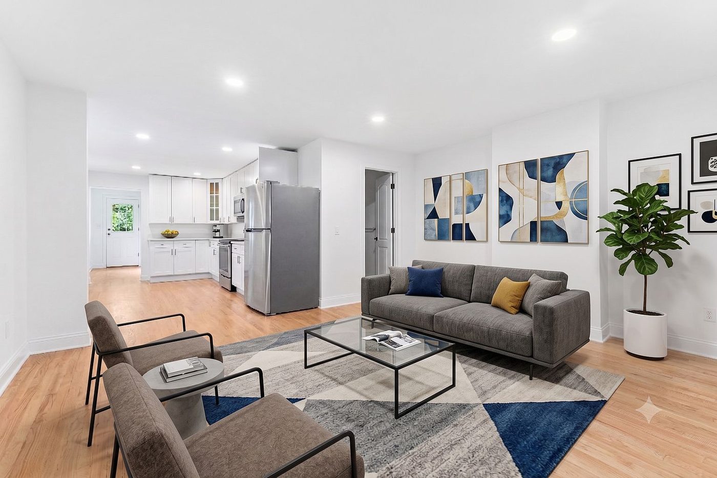 25-51 Crescent Street, Unit 1 — photo 1