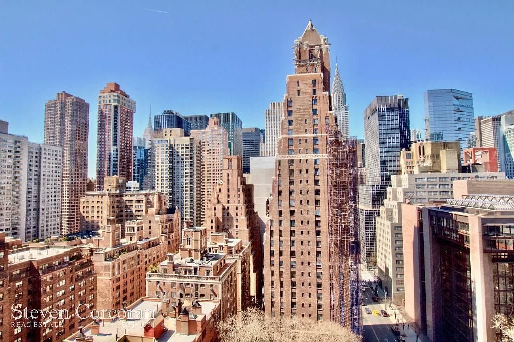 25 Tudor City Place, Unit 1805 — photo 2