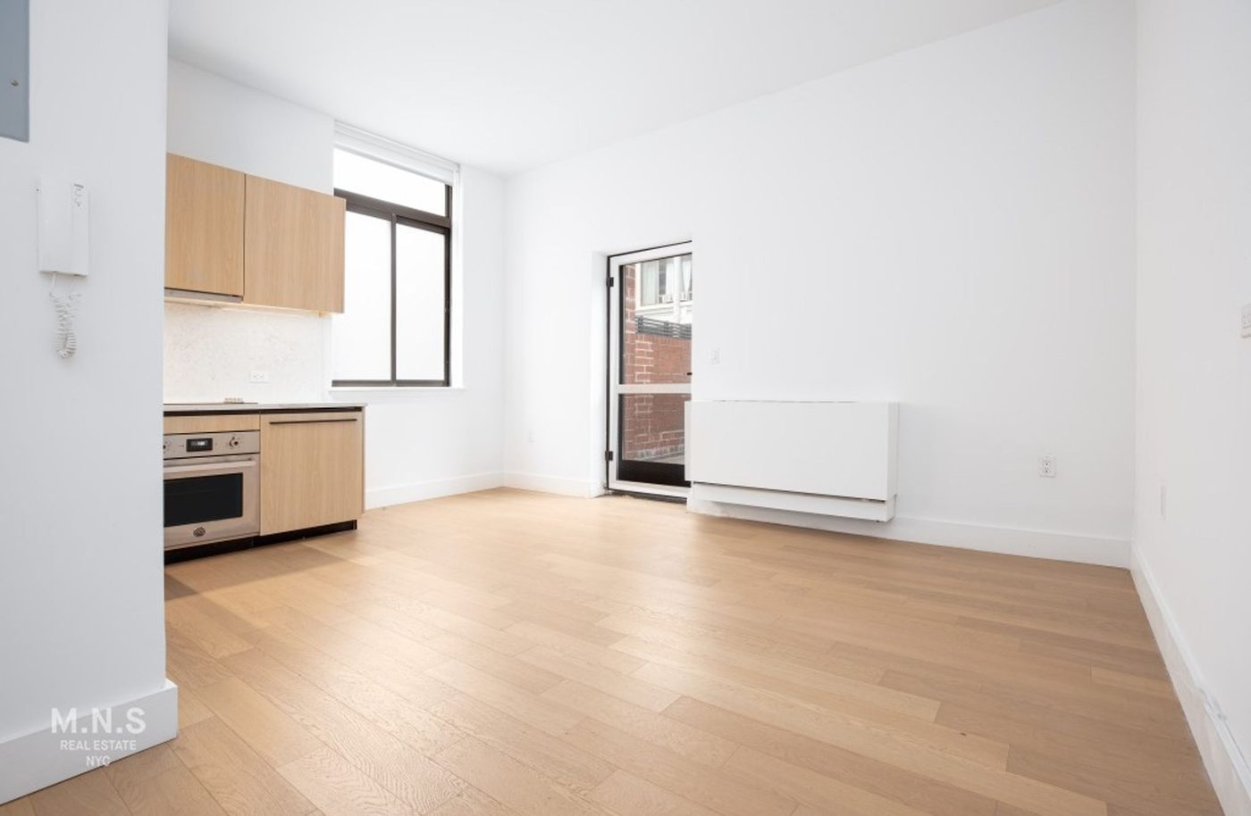 250 West 19th Street, Unit 1C — photo 1