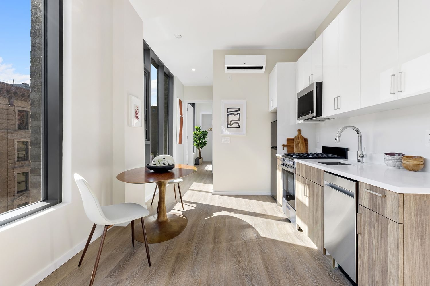 2750-2754 Frederick Douglass Boulevard, Unit PHB — photo 3