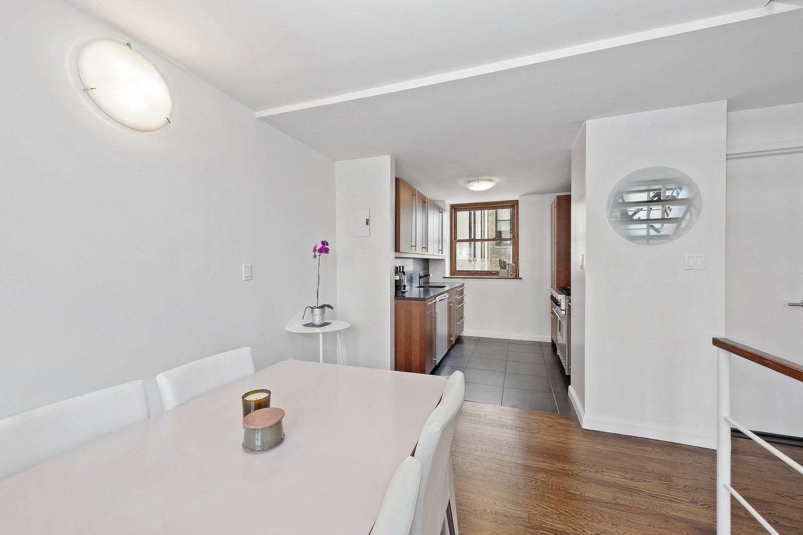 305 2nd Avenue, Unit 517 — photo 4