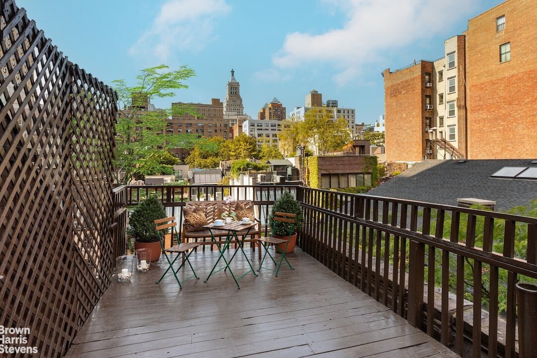 31 Gramercy Park South, Unit 4B — photo 2