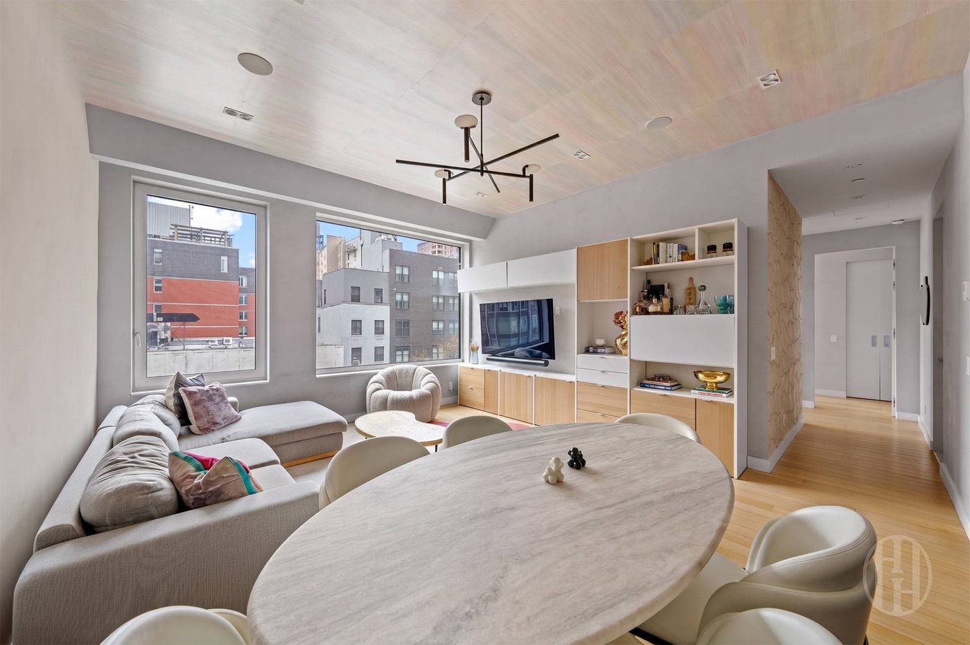32 East 1st Street, Unit 4D — photo 2