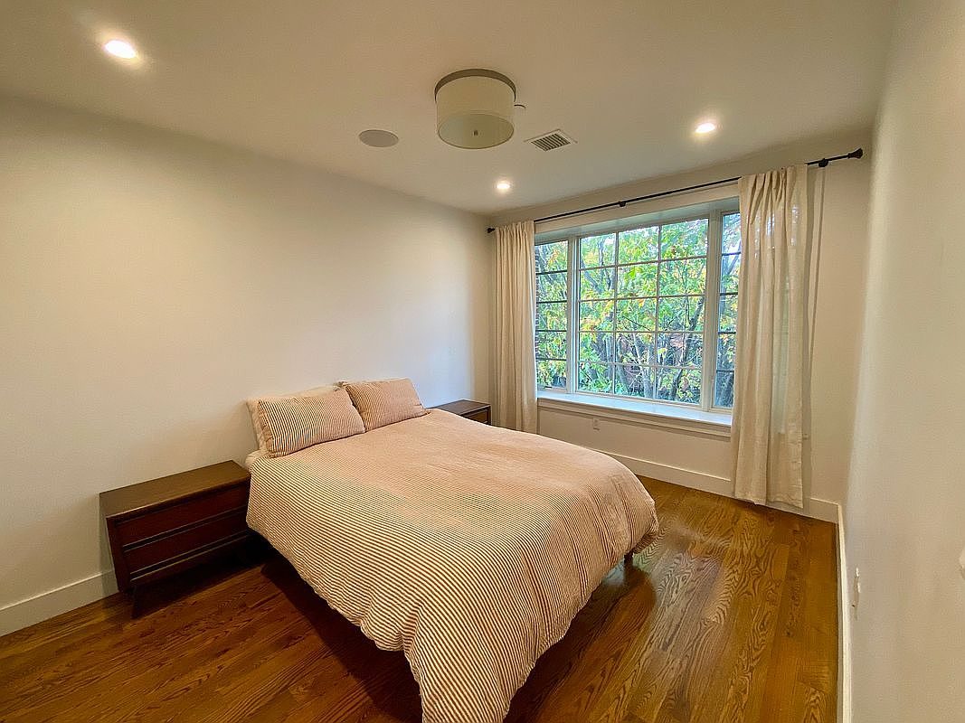 366 Gates Avenue, Unit 4A — photo 3