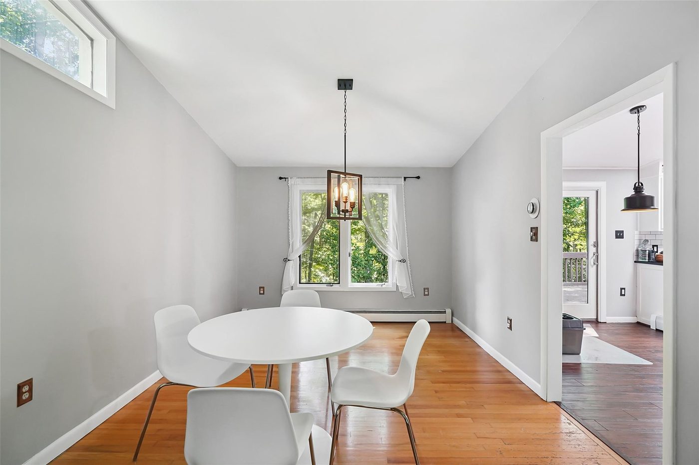 37 Shady Brook Lane — photo 3