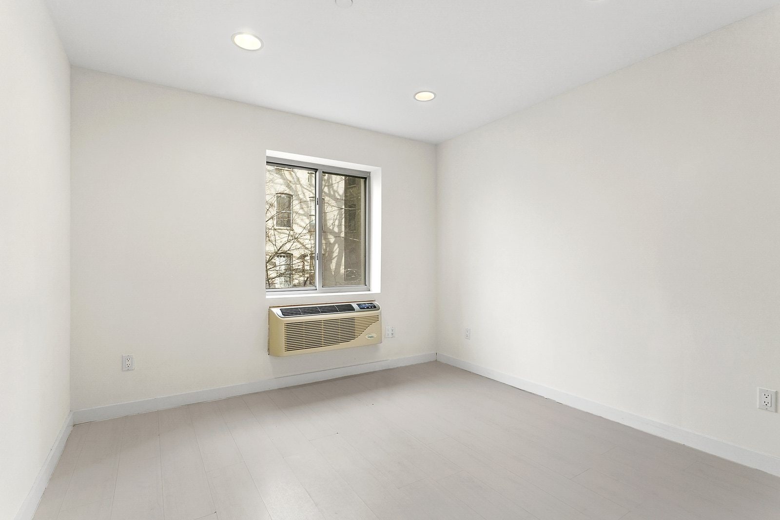 371 West 126th Street, Unit 3B — photo 4