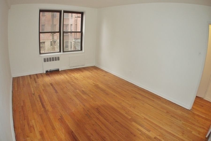 3950 Blackstone Avenue, Unit 6B — photo 3