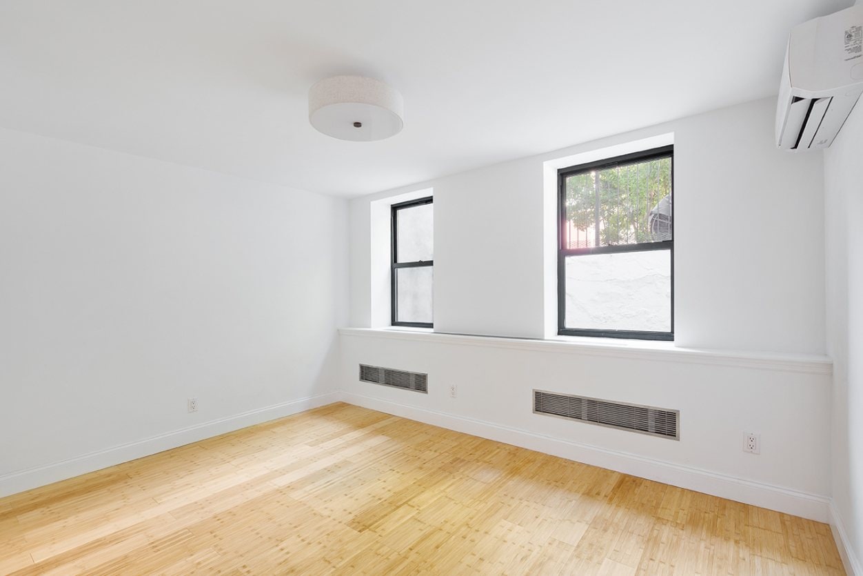 479 Clinton Avenue, Unit A — photo 4