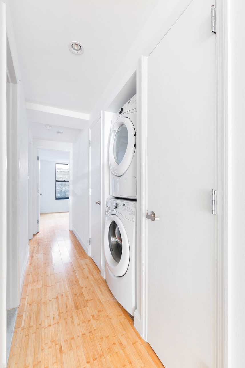 479 Clinton Avenue, Unit B — photo 4