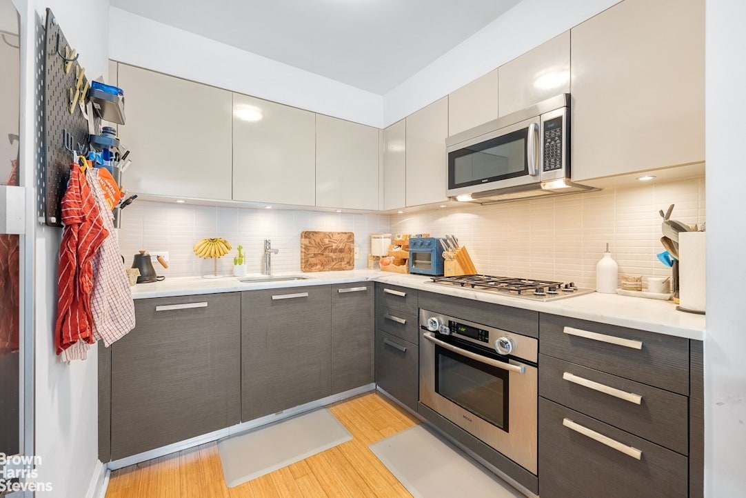 505 West 47th Street, Unit 5BN — photo 3