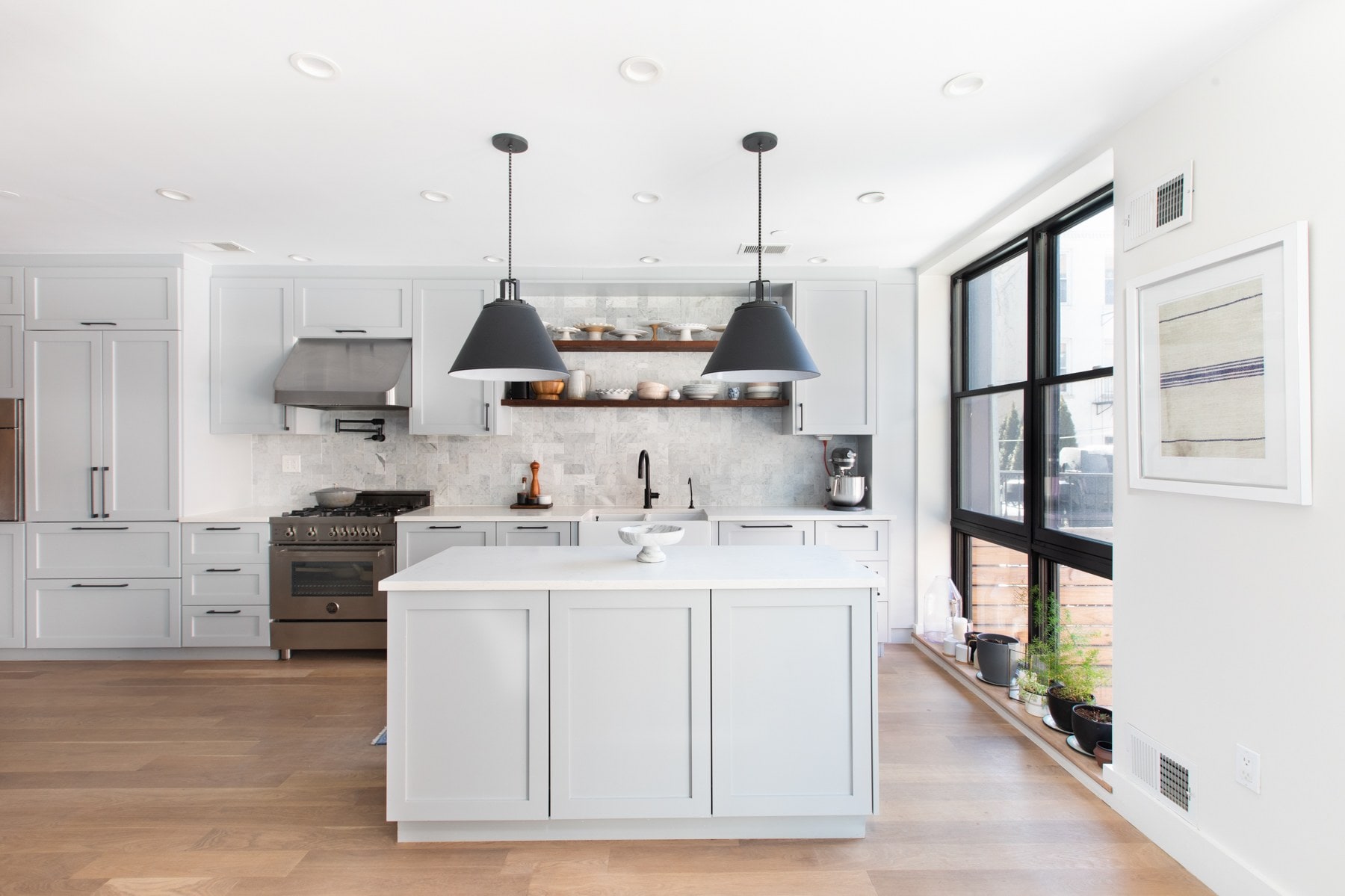 546 Clinton Street, Unit 1 — photo 3