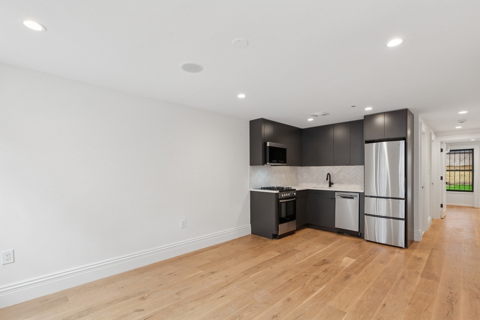 795 Quincy Street — photo 2