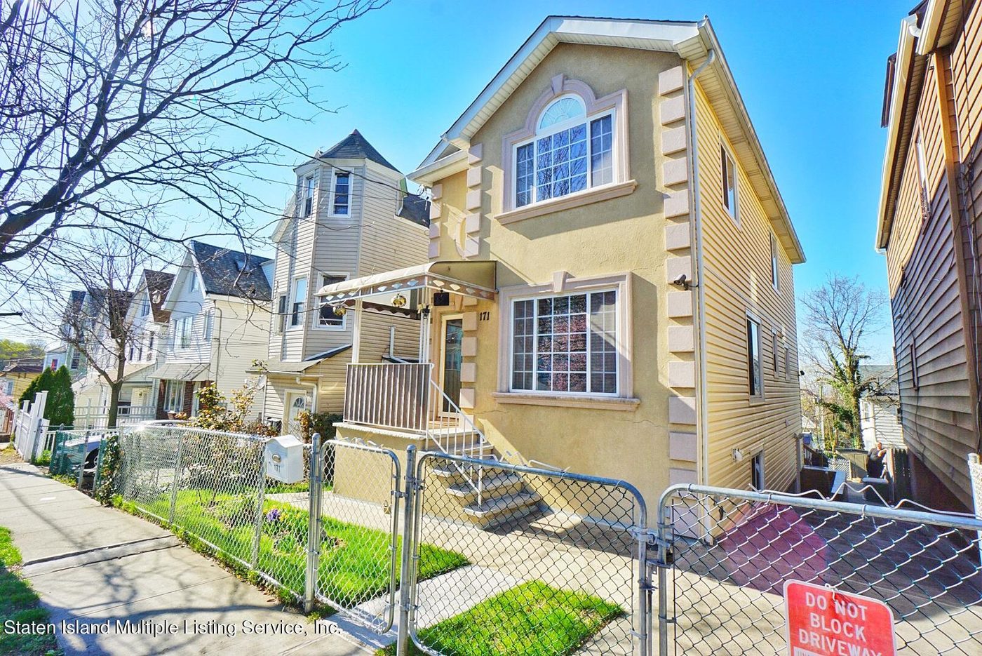171 Benziger Avenue — photo 2