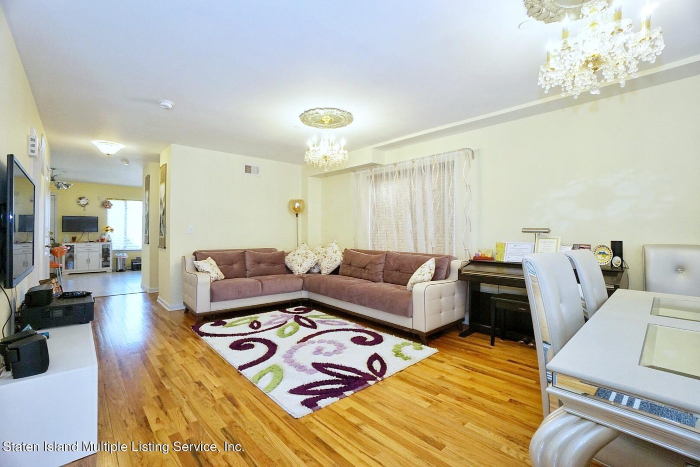 171 Benziger Avenue — photo 3