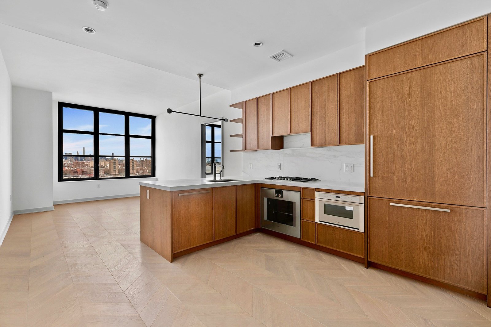 180 Front Street, Unit 11B — photo 2