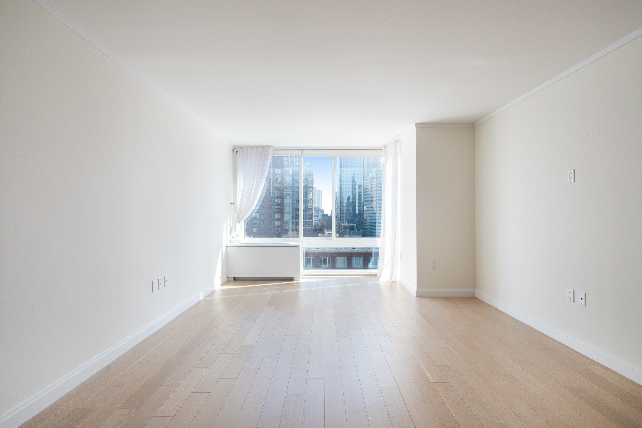 212 Warren Street, Unit 19A — photo 1