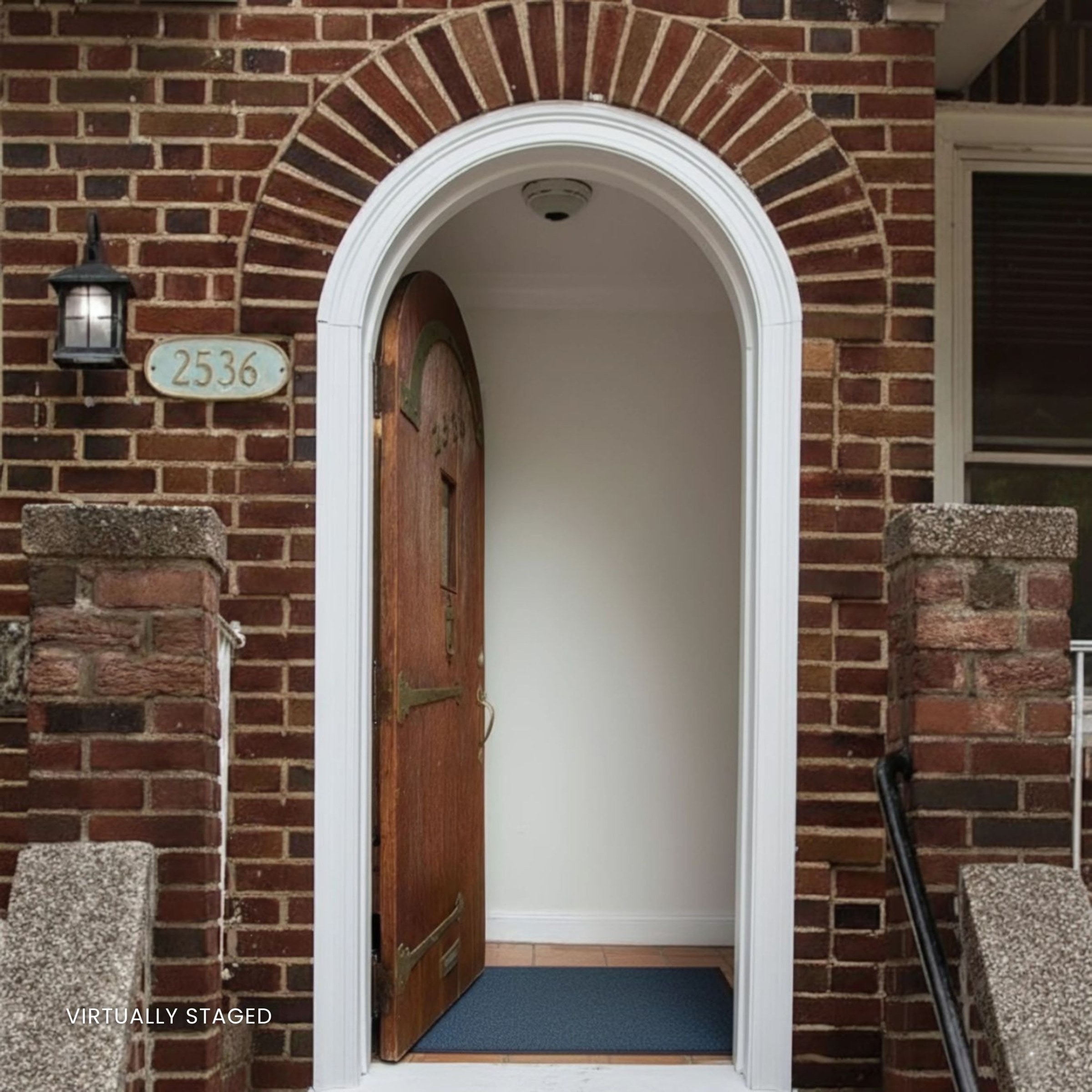 2536 Lurting Avenue — photo 2