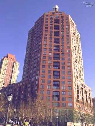 380 Rector Place, Unit 8M — photo 4